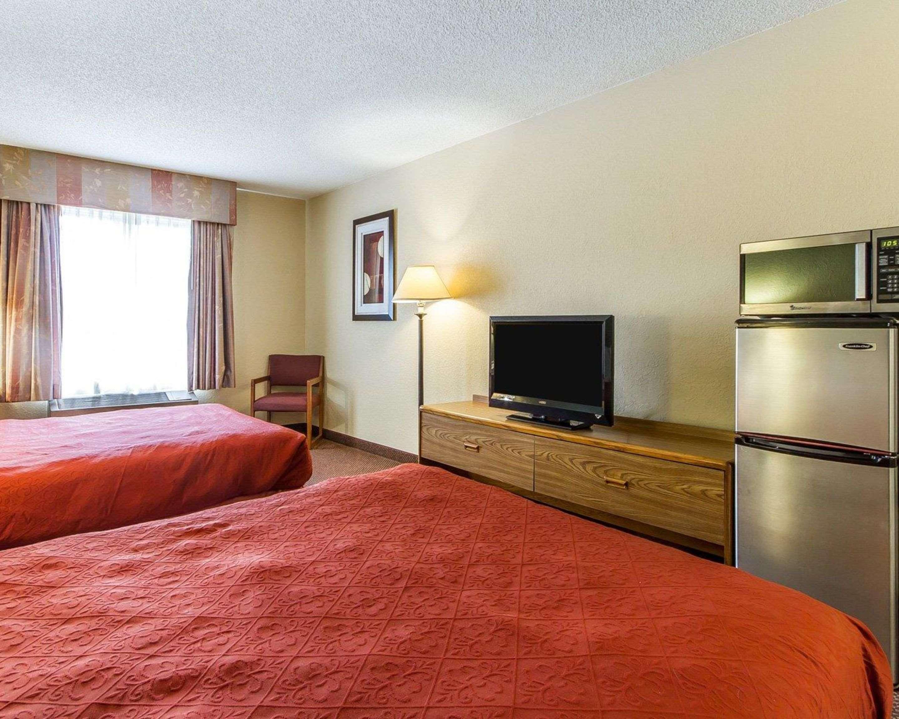 Americinn By Wyndham Reedsburg Buitenkant foto