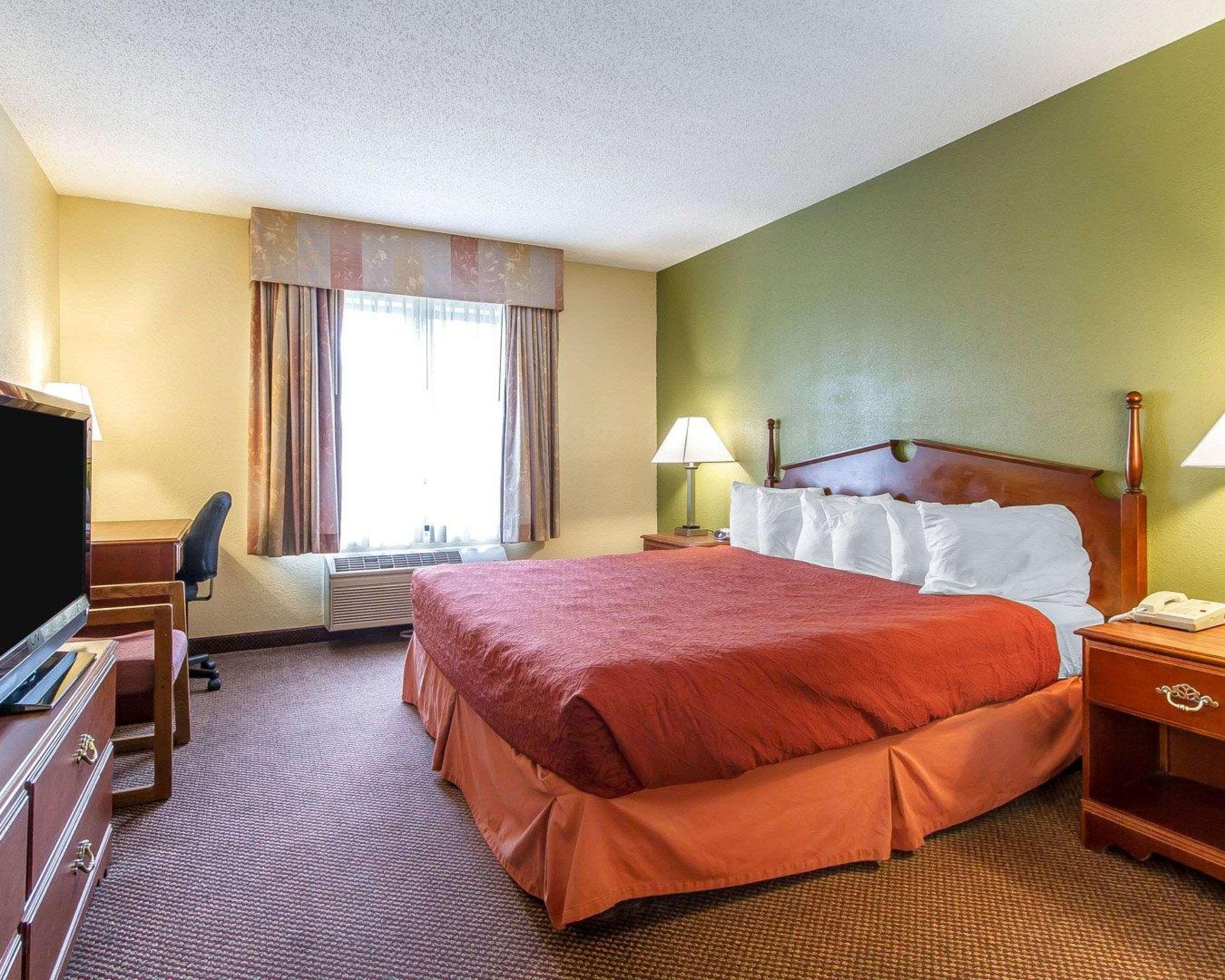 Americinn By Wyndham Reedsburg Buitenkant foto