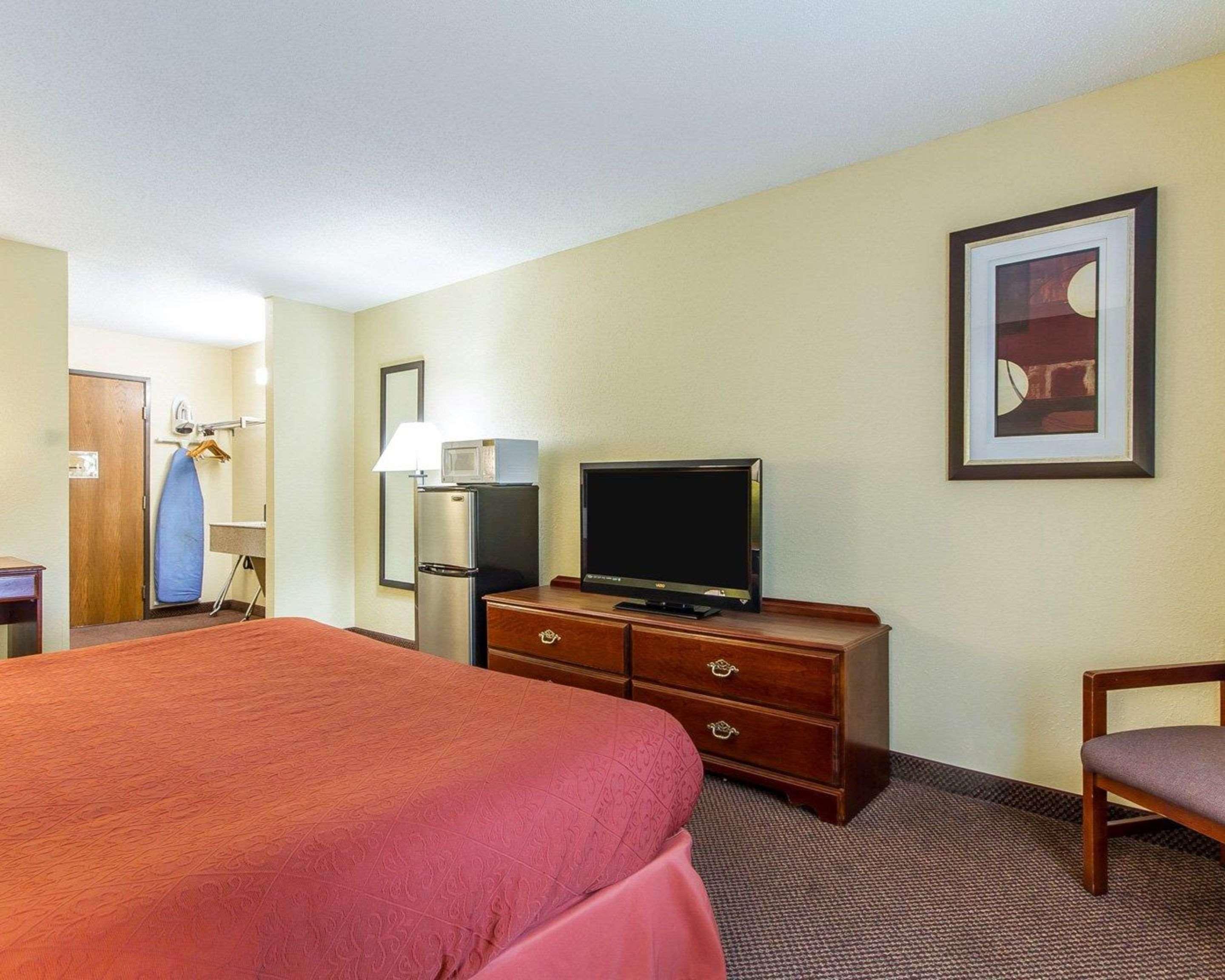 Americinn By Wyndham Reedsburg Buitenkant foto