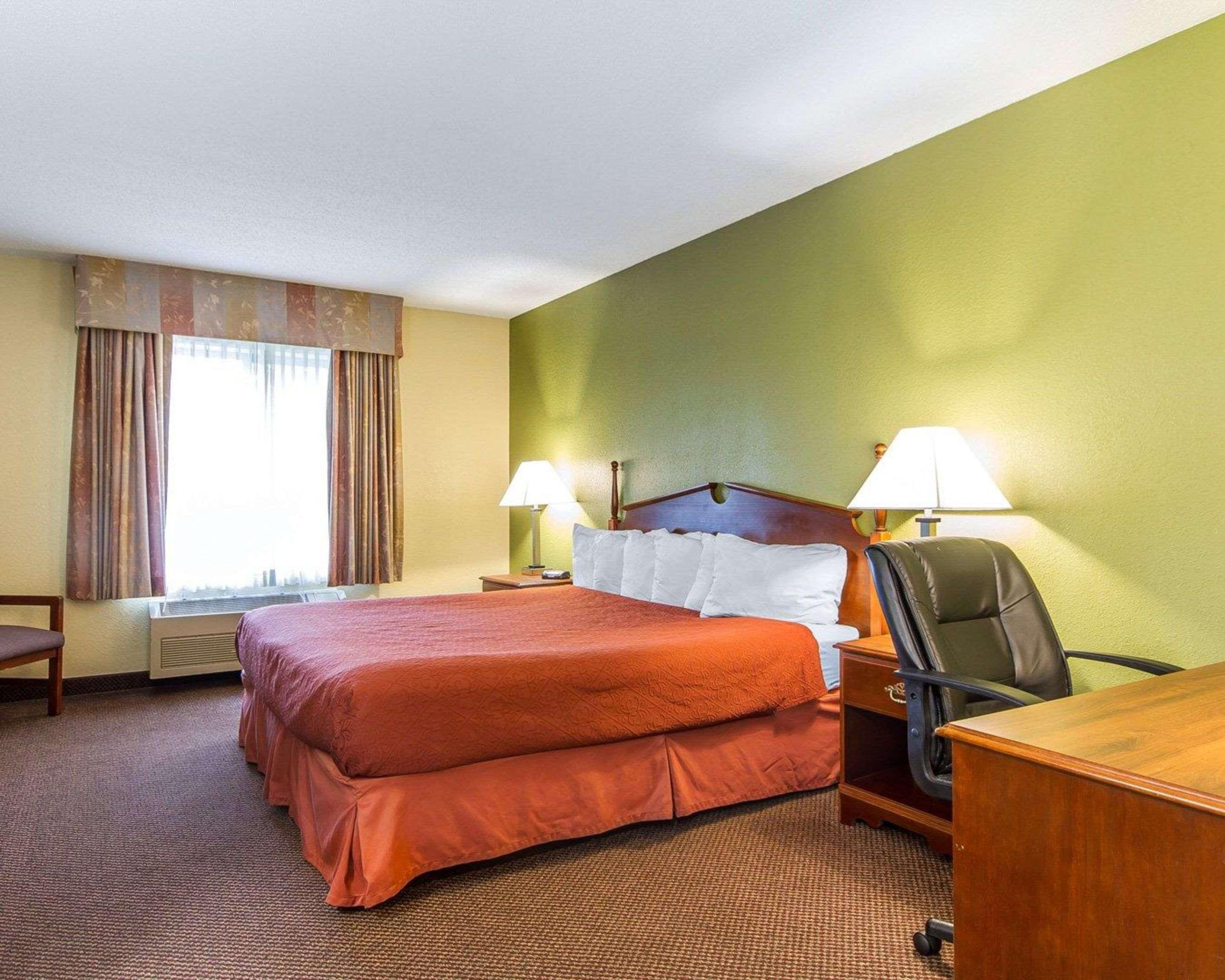 Americinn By Wyndham Reedsburg Buitenkant foto