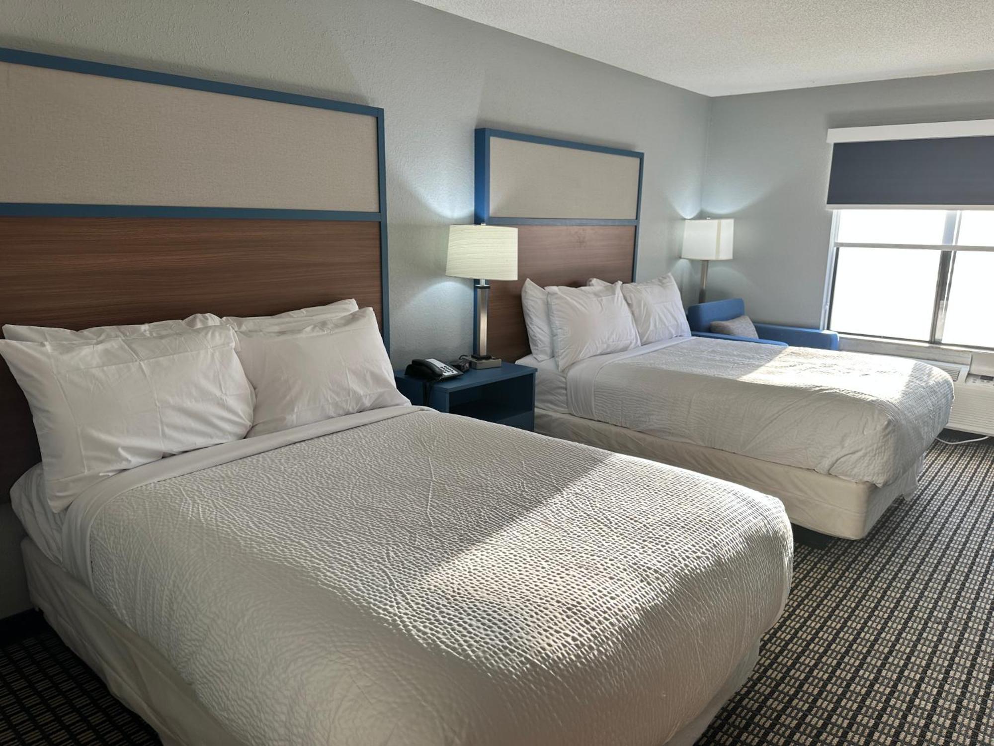 Americinn By Wyndham Reedsburg Buitenkant foto